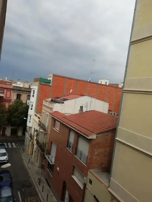 Double Room With Inside Window In Shared Apartment Barcelona